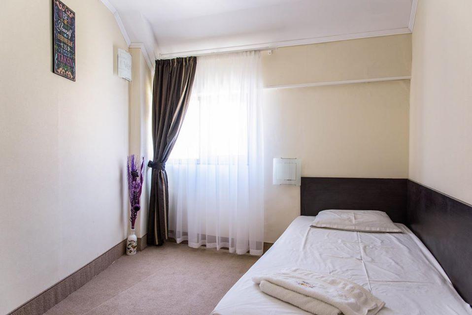 Art Hotel Varna Buitenkant foto