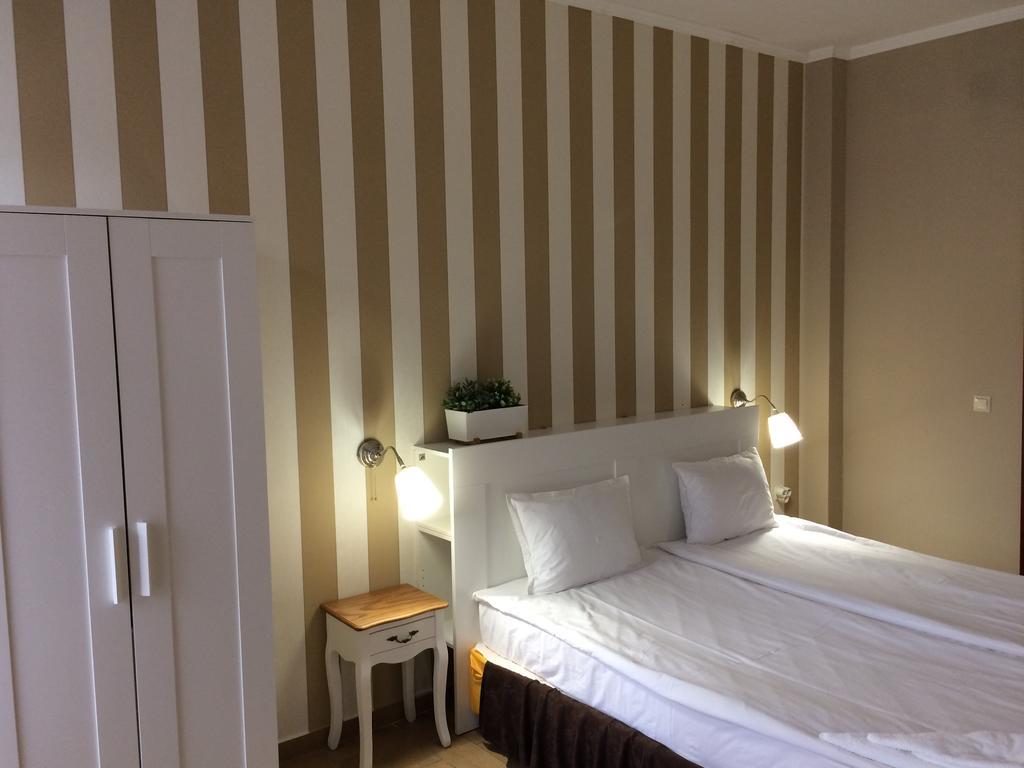Art Hotel Varna Buitenkant foto
