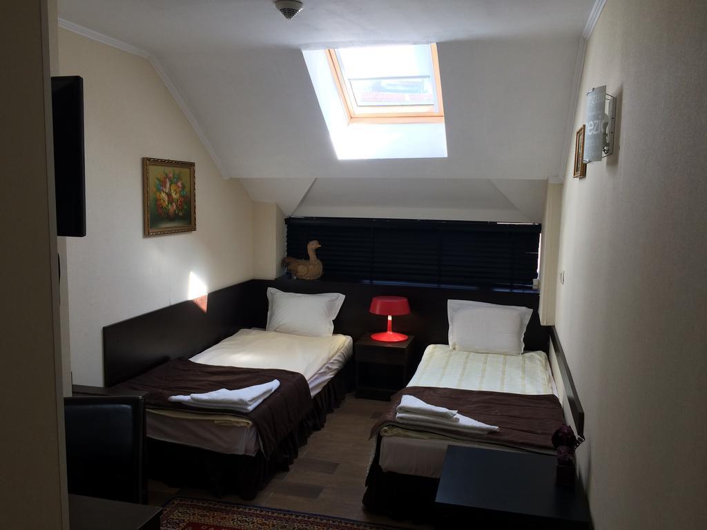 Art Hotel Varna Buitenkant foto